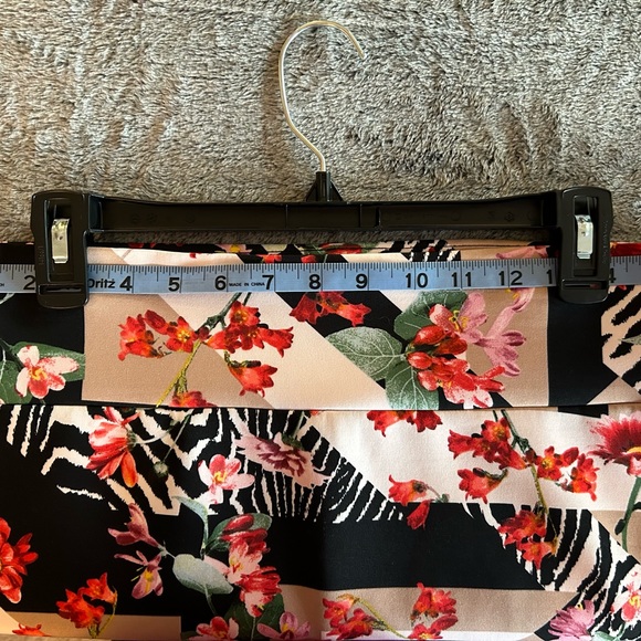 Pencil Skirt Floral Block & Animal Print - size L - Picture 3 of 5